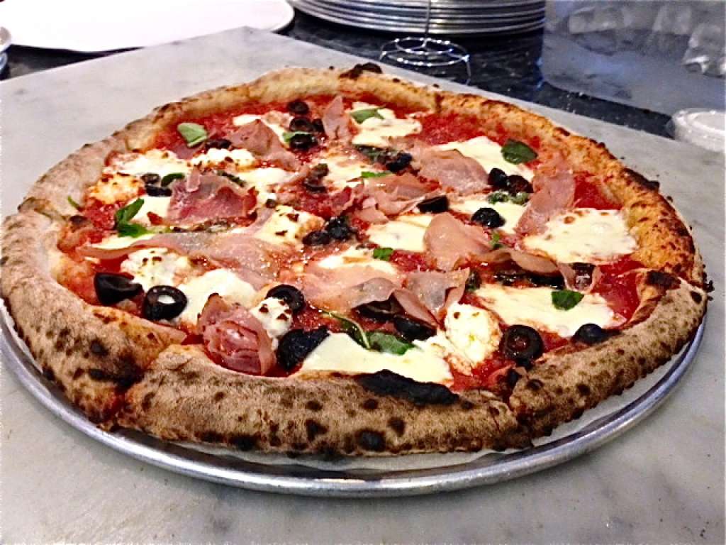 J.J. Watt’s favorite pizza joint opens at new Katy Freeway location